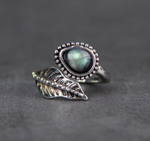 Wholesale Vintage Leaf Ring Adjustable Silver Alloy Ring Fashion Accessory Boutique Resale