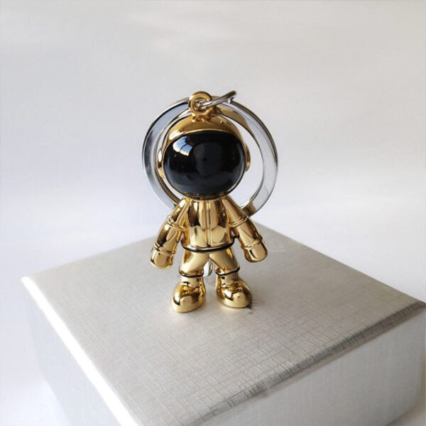Wholesale Minimalist Astronaut Keychain Alloy Spaceman Pendant Car Key Gift