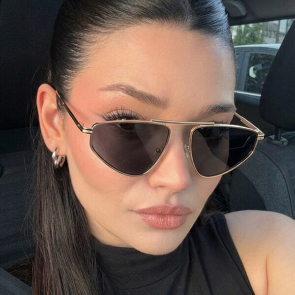 Wholesale Retro Circular Metal Sunglasses Gold Frame Gray Lens Fashion Accessory