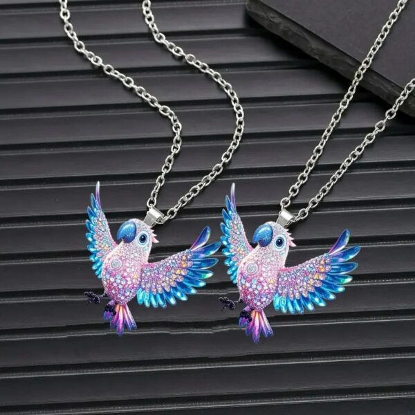 Wholesale Colorful Cute Parrot Bird Acrylic Pendant Necklace Fashion Accessory