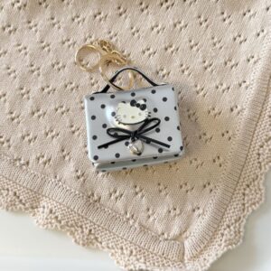 Silver polka dot cat head earphone bag