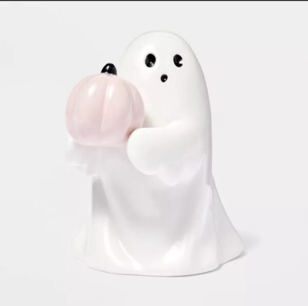 Wholesale Halloween Cute Ghost Resin Figurine Holding Pumpkin Home Decor Accent