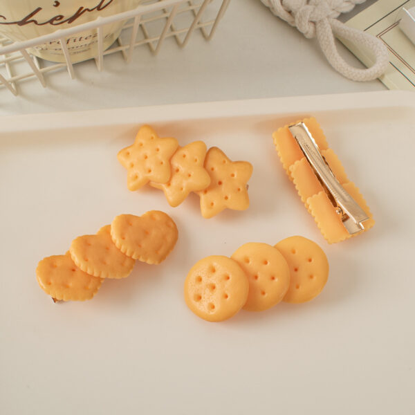 oly-81d9276d925ae53ac090668dc1aaef5a Wholesale Plastic Duckbill Hair Clip Cute Bow and Cookies Design Fashion Accessory