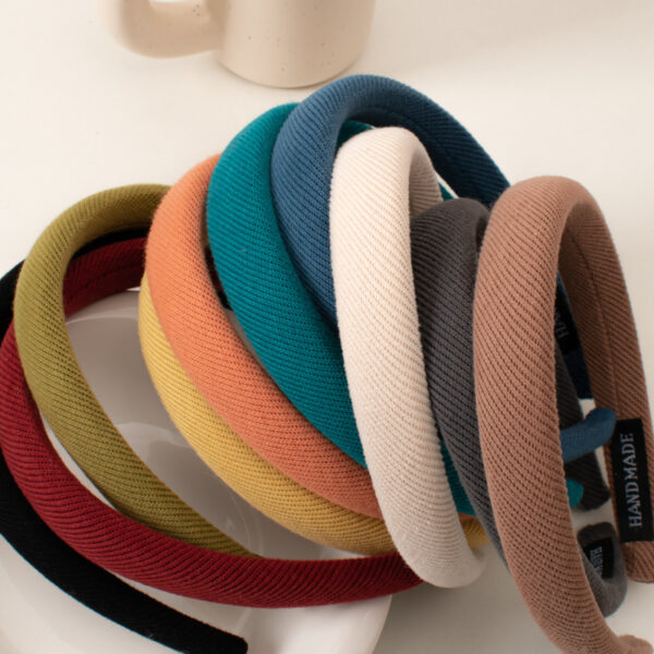 oly-821a301ea4c45ba9ad7ca5fef95424aa Wholesale Retro Narrow Edge Headband for Women Fashion Hair Accessory Boutique Resale