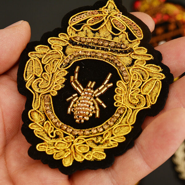 oly-826317d4999608af4529a40486a64fa9 Wholesale European Style 3D Embroidered Brooch Pin - Chic Fashion Accessory for Suit
