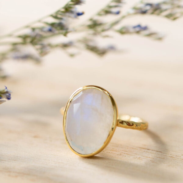 oly-843da4403dc4f79723b5b052ae7ef990 Wholesale Chic Gold Opal Ring – Fashion Jewelry Accessory for Boutique Resale