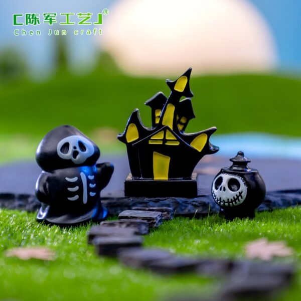 Wholesale Resin Halloween Witch Ghost Figures DIY Home Decor Accents 10 Styles