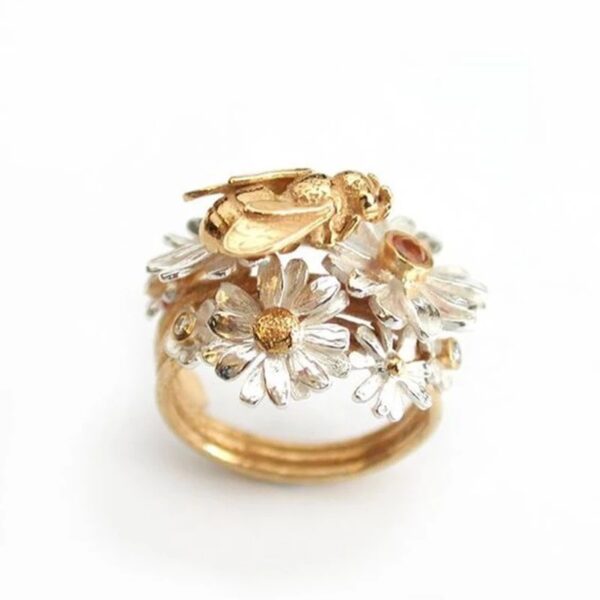 oly-8694fa7f0904c40b6b5675e1a8470352 Wholesale Retro Creative Bee Flower Gold Alloy Ring Boutique Resale Jewelry