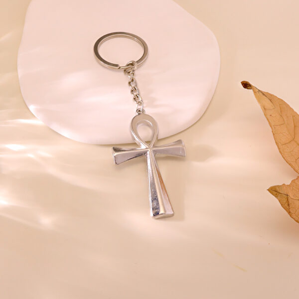 oly-86a0871d468ab4370140ae94b0245923 Wholesale Silver Cross Keychain Pendant Ancient Egyptian Style Car Key Accessory Bag Charm