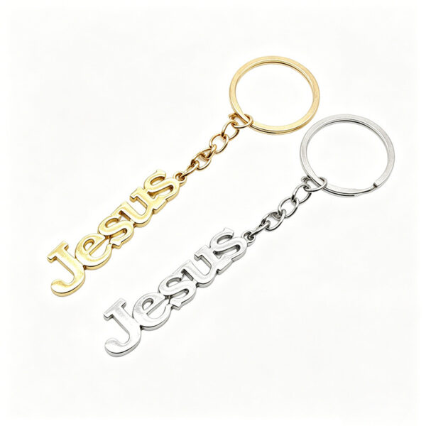 Wholesale Chic Gold Metal Letter Pendant Keychain Fashion Accessory for Car Keys or Bag Charm
