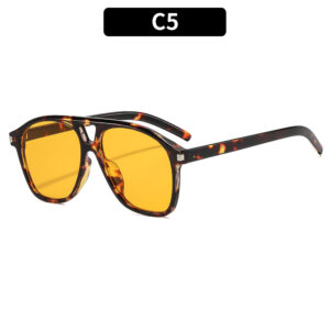 C5-covered flower frame orange slices