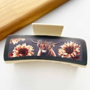 Cowboy leather gripper with white background horns