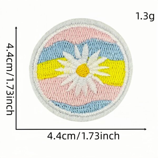 Wholesale Trendy Cartoon Embroidered Patch Colorful Flower Cloth Sticker for Clothing Decoration