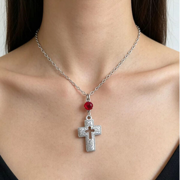 oly-8af8daa74e7e014236212160847b3e52 Wholesale Cross Pendant Necklace for Men Vintage Gothic Style Zinc Alloy Chain Jewelry Boutique Resale