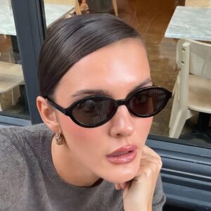 Wholesale Trendy Black Oval Sunglasses with Grey Lenses Travel Fashion Accessory