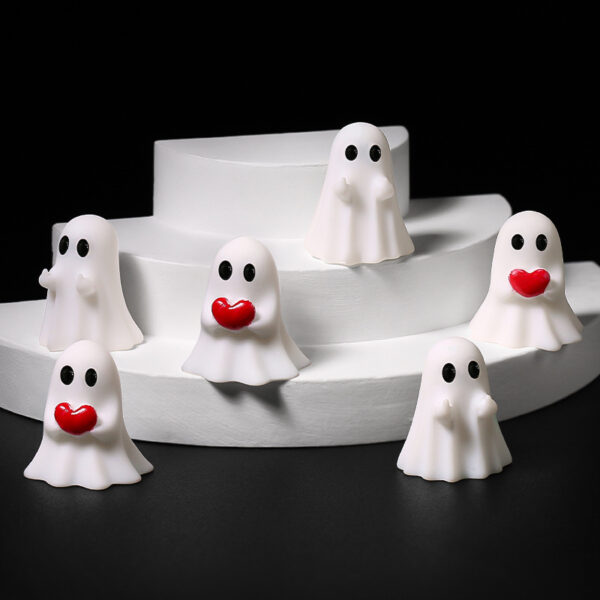 Wholesale Cute Halloween Ghost Resin Craft Figurine Decorative Accent Gift