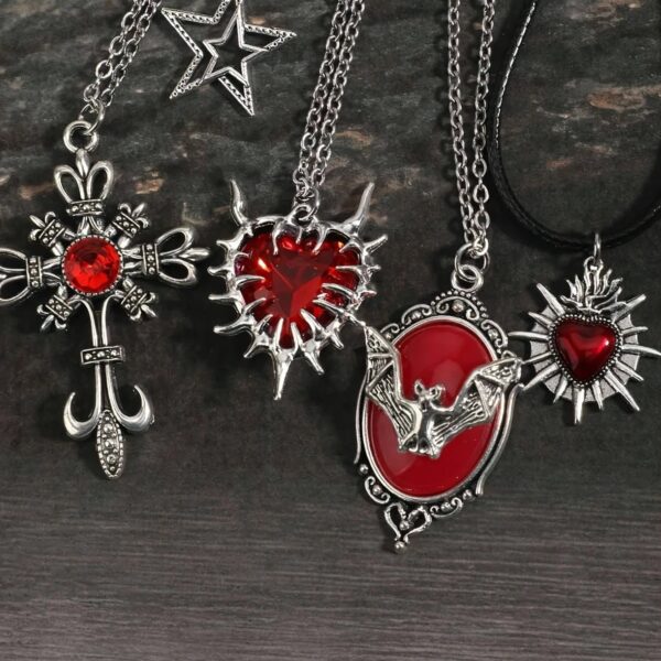 Wholesale Zinc Alloy Vintage Cross Pendant Necklace Set Gothic Dark Fashion Jewelry Accessory for Everyday Wear