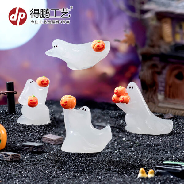 Wholesale Modern Minimalist Resin Ghost Holding Pumpkin Glow-in-the-Dark Halloween Party Decor