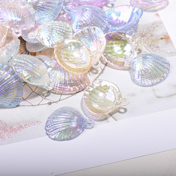 Wholesale Acrylic Scallop Beads Blue UV Plated for DIY Phone Chain Craft Supply