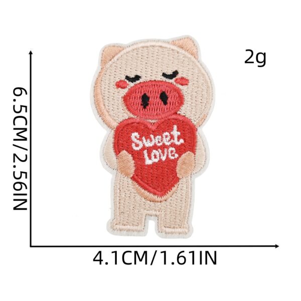 Wholesale Cartoon Animal Embroidered Heart Cloth Patches for Clothing Decoration Trendy Boutique Accessory