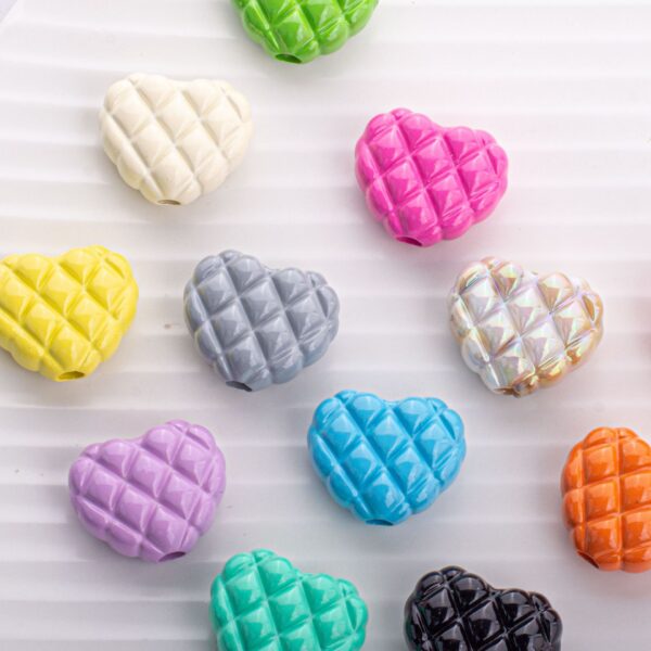 oly-92a32c5ddbfe23ef6e03d2a02b4ae478 Wholesale Heart Cutout Grid Acrylic Beads Trendy DIY Jewelry Making Kit Fashion Accessory Gift for Resale