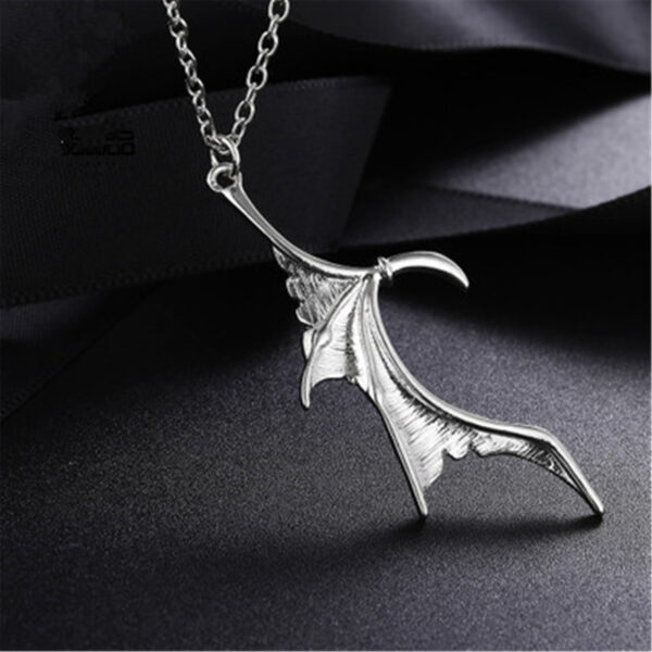 oly-936a8dd18067e183b5c9429651cff8a0 Wholesale Evil Heart Bat Wing Pendant Necklace Halloween Punk Dragon Wing Choker Jewelry Accessory
