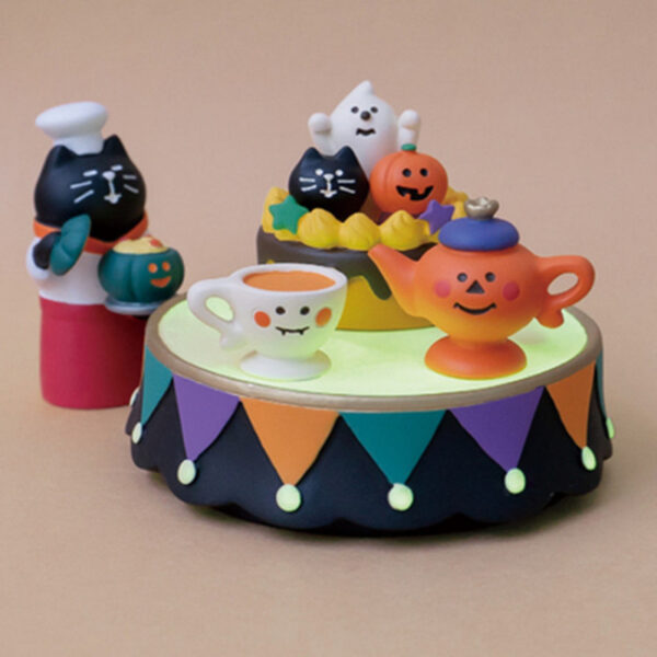 Wholesale Japanese Cat Halloween Pumpkin Resin Blind Box Ornament Home Decor Accent for Gift Resale