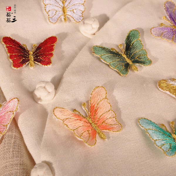 oly-97cb3c09654486121e1de7714ddce17e Wholesale Multicolor Embroidered Butterfly Patch Iron-On Decorative Applique for Hats