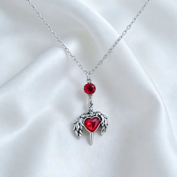Wholesale Gothic Red Rhinestone Wing Dagger Heart Pendant Necklace Vintage Silver Plated Y2K Chic Choker Fashion Jewelry Accessory for Resale