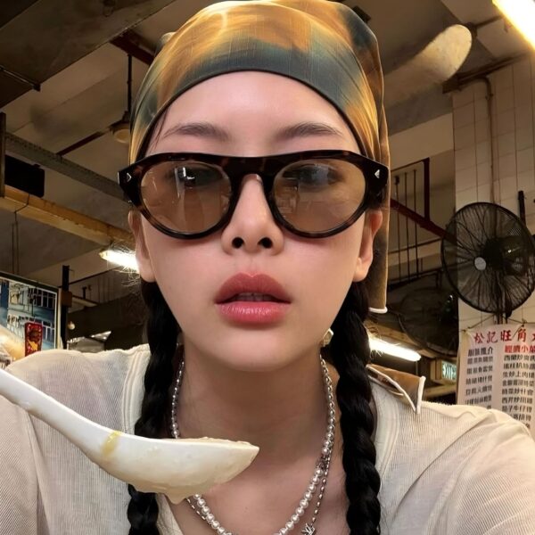 oly-997886834280fd9d7eb743ac8c865838 Wholesale Retro Cat Eye Rhinestone Sunglasses Women UV400 Sun Protection Outdoor Casual Fashion Accessory
