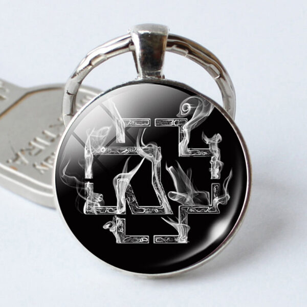 Wholesale Metal Geometric Print Keychain Fashion Accessory Resale