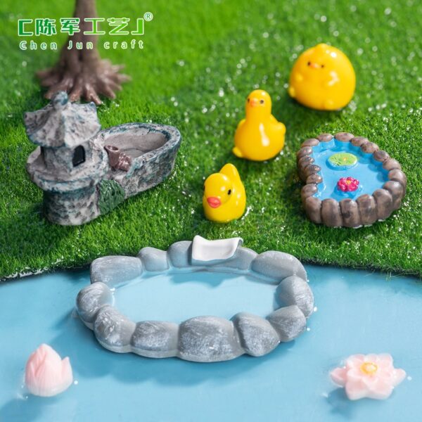 Wholesale Resin Miniature Fountain Tower Cartoon Style Decorative DIY Garden Ornament