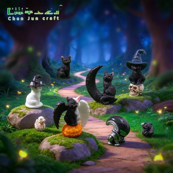 Wholesale Halloween Black and White Twin Cat Resin Figurine, Decorative Desktop Accent