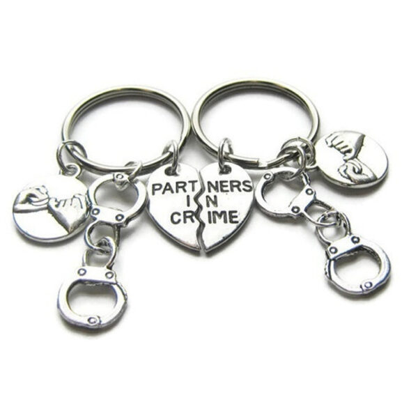 Wholesale Partners In Crime Handcuff Keychain Friendship Keychain Set Alloy Car Key Accessory