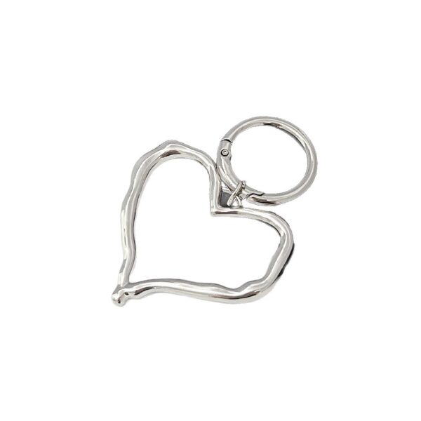 Wholesale Zinc Alloy Heart Keychain Pendant Irregular Hollow Design Bag Charm Fashion Accessory for Boutique Resale