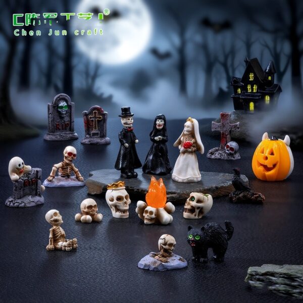 Wholesale Resin Halloween Skeleton Couple Figurine Set Cross Tombstone Design Home Decor Gift