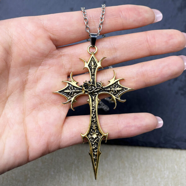 Wholesale Gothic Thorn Cross Pendant Necklace Vintage Silver Hip Hop Punk Jewelry Accessory