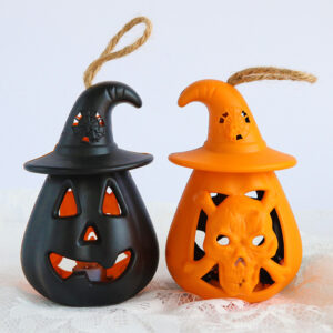 Orange pumpkin + black pumpkin