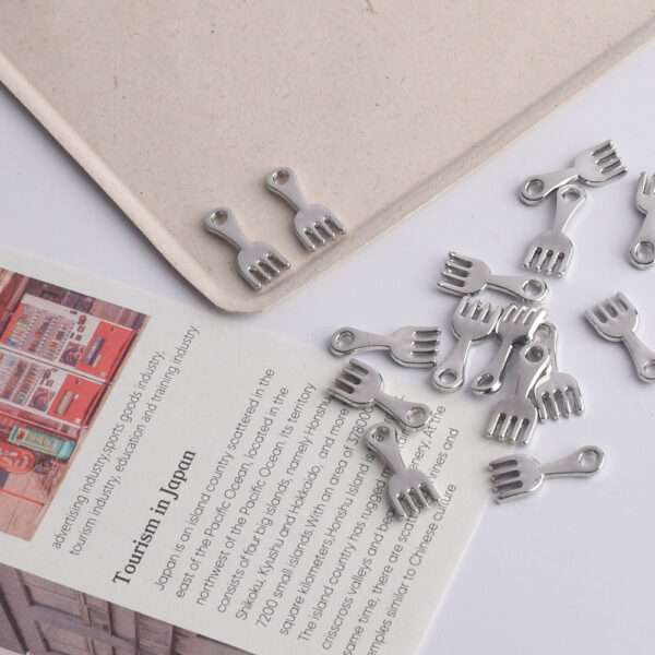oly-a172ad0d81e8d18981a7ae8c5c744b4c Wholesale Trendy Spoon Alloy Pendant DIY Jewelry Accessory for Phone Charms Bracelets