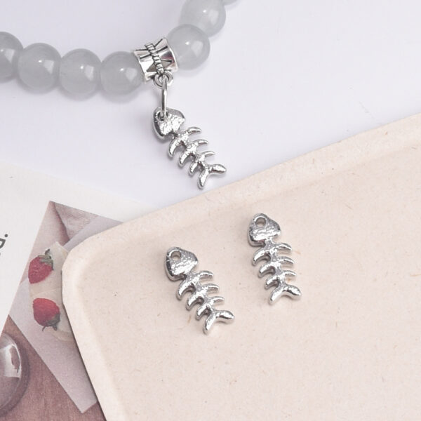 oly-a45f9d90e6f3a4eb7115023884e0c472 Wholesale Chic Fishbone Pendant Alloy DIY Fashion Accessory for Jewelry Making