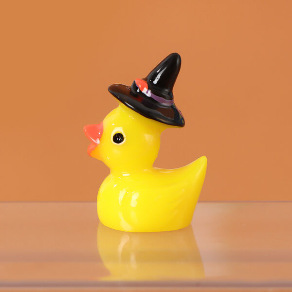 Wholesale Resin Halloween Witch Duck Ornament - Decorative Figurine for Gift and Home Decor