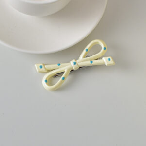 4 # White-8 figure bow