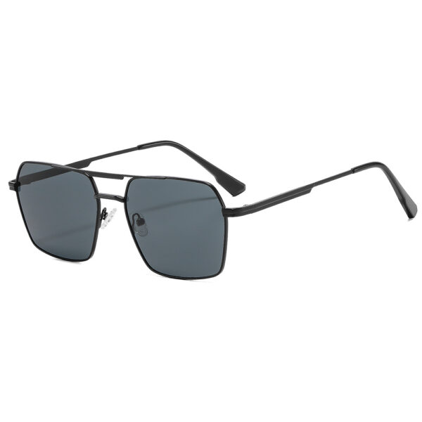 Wholesale Retro Metal Frame Sunglasses Classic Double Beam Pilot Design for Driving Sun Protection Fashion Accessory