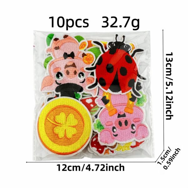Wholesale Cartoon Holiday Pig Embroidered Patch Trendy DIY Accessory for Clothing & Bag Decoration