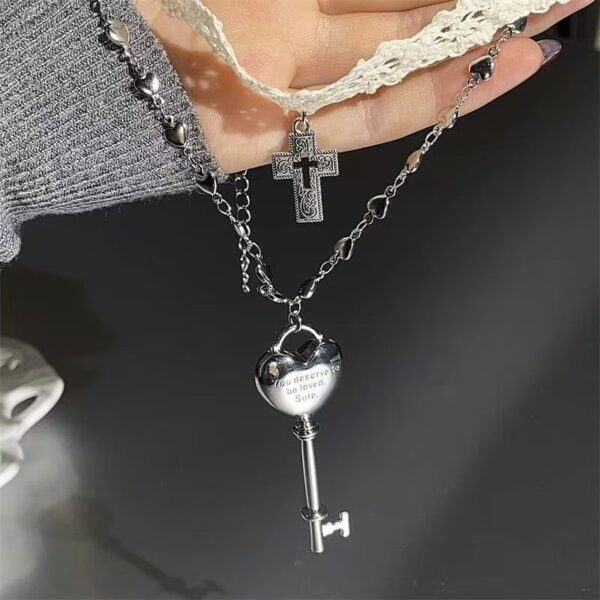 Wholesale Trendy Heart Cross Pendant Necklace Set Zinc Alloy Jewelry Accessory for Women 2 Piece Set