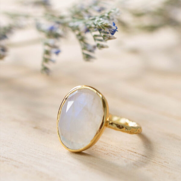 oly-a90216ff69037c0b009d7fe545bda58d Wholesale Chic Gold Opal Ring – Fashion Jewelry Accessory for Boutique Resale