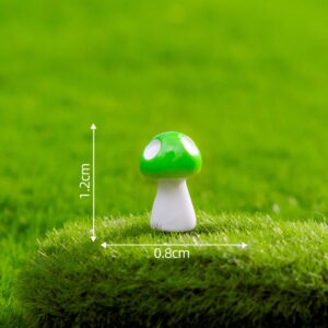 Size 28, small, 3 green dots / Mushroom Series 29