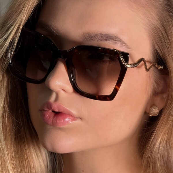 oly-aaf1a76376fb6febf052726d1ad1a82d Wholesale Black Frame Grey Lens Square Sunglasses Snake Temple Women Trendy