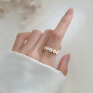 Wholesale Trendy Little Flower Ring Alloy Adjustable Fashion Accessory for Women