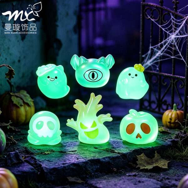 Wholesale Resin Halloween Ghost Witch Ornament Desktop Decor Gift for Resale